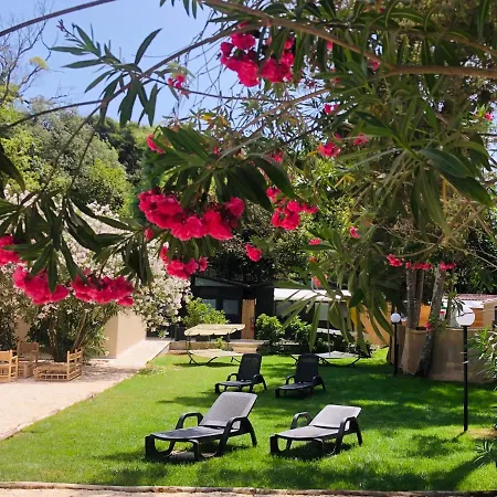 Baia Dei Micenei Campsite