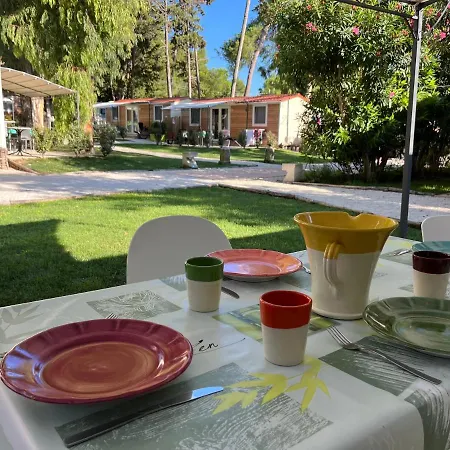 Baia Dei Micenei Campsite *