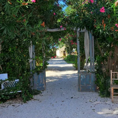 Campsite Baia Dei Micenei *