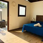 Baia Dei Micenei Campsite *