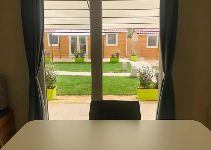 Baia Dei Micenei Кемпинг