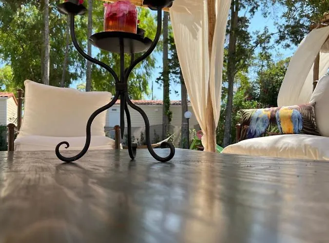 Baia Dei Micenei Кемпинг Отранто